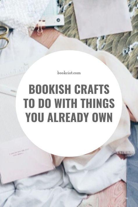 Diy With Books, Crafts For Book Lovers Diy, Book Themed Crafts, Bookish Crafts, Diy Knitting Projects, Upcycle Kids, Crafts To Try, Old Book Crafts, Nerd Crafts