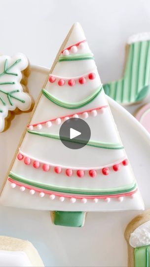 Party Hat Decorated Cookies, Christmas Sweater Cookies Decorated, Royal Icing Christmas Tree Cookies, Christmas Tree Royal Icing Cookies, Royal Icing Christmas Tree, Christmas Tree Cookies Royal Icing, Christmas Tree Sugar Cookies Decorated, Royal Icing Christmas Cookies Ideas, Tree Cookies Decorated