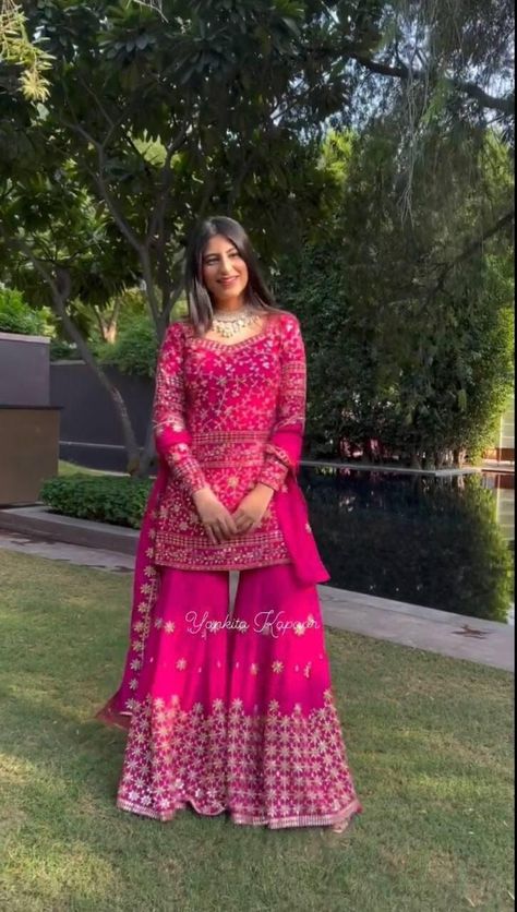 Partywear Dresses Indian, Sharara Suit Designs, Plazzo Dress, Sabyasachi Lehengas, Bridesmaid Lehengas, Pink Sharara, Designer Sharara, Sharara Designs, Floral Frocks