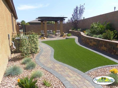 Flower Bed Decor Ideas, Artificial Turf Backyard, Arizona Backyard Landscaping, Turf Backyard, Arizona Backyard, Large Backyard Landscaping, Backyard Walkway, Family Backyard, Lawn Design