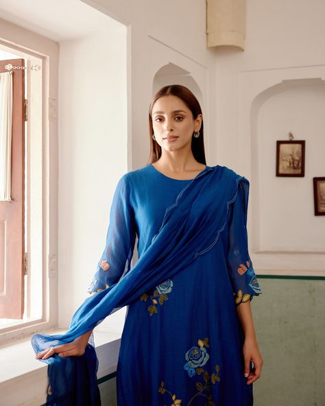 Discover the timeless elegance of the Sapphire Applique Kurta Set. With refined floral embroidery and soft appliqué details, complete the with matching pants and a scalloped-edge dupatta, is perfect for any occasion. Shop our new arrivals for the festivities on vaayu.co.in Jewellery- @__ingy_ @mina.jaipur #VaayuClothing #Pre-festive #Shopnow Applique Kurta, Simple Saree Designs, Simple Sarees, Matching Pants, Kurta Set, Scalloped Edge, Jaipur, Saree Designs, Floral Embroidery