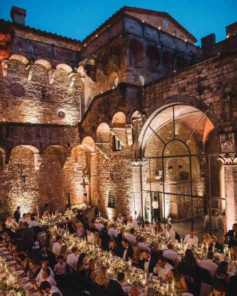 Engagement Dinner, Florence Wedding, Romantic Wedding Receptions, Dream Wedding Decorations, Goth Wedding, California Wedding Venues, Future Wedding Plans, Wedding Entertainment, Wedding Essentials