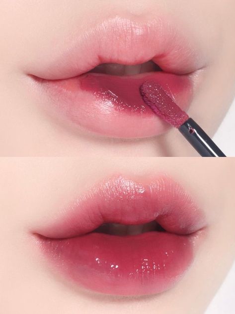 Korean gradient lips dark mauve tint Korean Lip Gradient, How To Apply Korean Lipstick, Purple Lip Tint, Kpop Lips Makeup, Lip Contouring Korean, How To Use Lipstick, Lip Combo Korean, Lip Combos Korean, Blended Lips