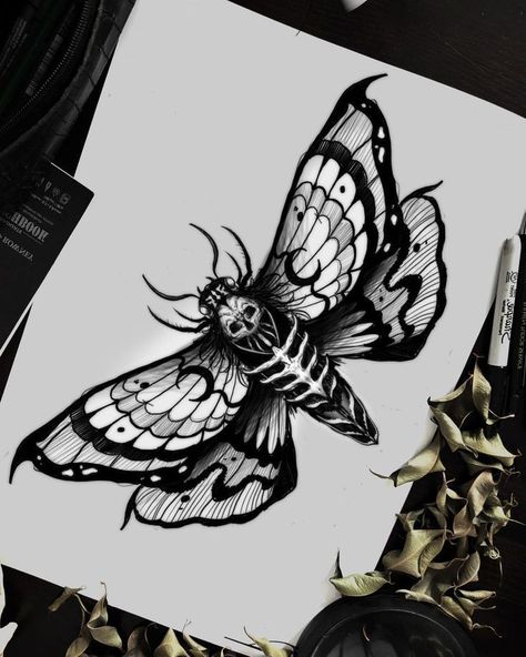 Witchy Knee Tattoo Ideas, Scull Moth Tattoo, Creepy Moth Drawing, Black Work Moth Tattoo, Goth Moth Drawing, Goth Tattoo Ideas For Women, Deathhead Moth Tattoo Design, Moth Tattoo Dark, Deathmoth Design Tattoo