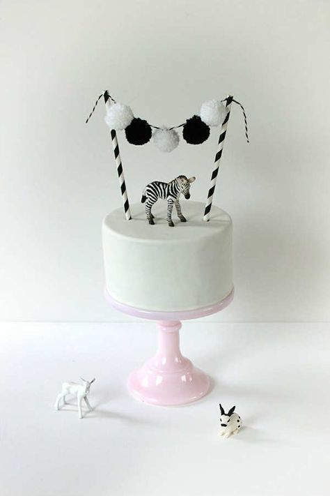 Mini zebra animal cake welcomes you to the jungle!  - 10 Adorable Animal Cakes Part 2 | Tinyme Blog Zebra Birthday Cakes, Monochrome Party, Zebra Cakes, Pompom Garland, Zebra Birthday, Zebra Party, Zebra Cake, Animal Cake Topper, Animal Cakes