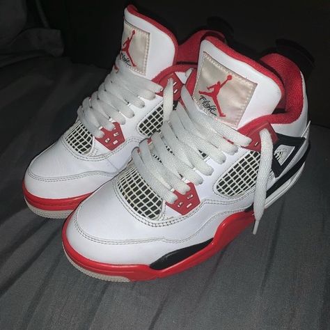 Fire Red 4s, Cute Jordans, Pretty Sneakers, Jordan 4s, Trendy Shoes Sneakers, Dr Shoes, Pretty Shoes Sneakers, Jordan Shoes Retro, All Nike Shoes