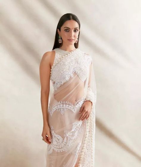 45 Latest Front Neck Blouse Designs For 2024 Weddings - Pyaari Weddings White Saree, Indian Dresses Traditional, Kiara Advani, Blouse Neck Designs, Up Book, Stylish Sarees, Indian Designer Outfits, Saree Look, Indian Fashion Dresses