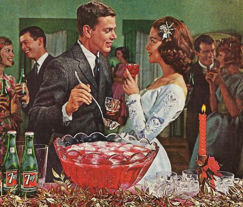 Punch Bowl - detail from 1962 7up ad. Christmas Party Punch, Vintage Christmas Party, Holiday Punch, 7 Up, Mary Cassatt, Christmas Ad, Mid Century Christmas, Festa Party, Old Fashioned Christmas