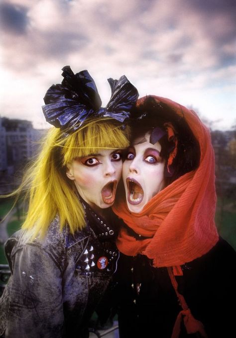 Nina Hagen and Lena Lovich, 1987 Lene Lovich, Derek Ridgers, Punk Girls, 70s Punk, Dark Wave, Nina Hagen, Club Music, Evolution Of Fashion, Riot Grrrl