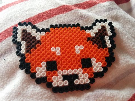 Red Panda face perler bead Hama Beads Animals, Melt Beads Patterns, Panda Head, Hamma Beads Ideas, Easy Perler Bead Patterns, Easy Perler Beads Ideas, Art Perle, Hama Beads Design, Perler Bead Templates