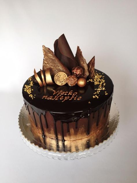 Chocolate drip cake With some extra chocolate for chocoholics ;)) Truffle Cake, Chocolate Cake Designs, Mini Torte, Chocolate Drip Cake, Gold Chocolate, Chocolate Cake Decoration, Birthday Cake Chocolate, Chocolate Truffle, Cake Truffles