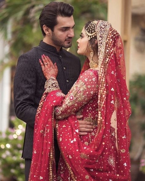 Clothes Pakistani, Pakistani Couple, Bride Groom Photoshoot, Pakistani Men, Pakistani Aesthetic, Bride Groom Poses, Pakistani People, Muslim Wedding Photography, Pakistani Culture