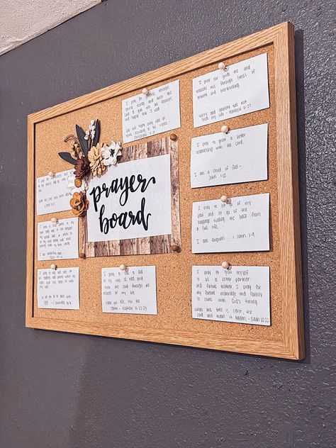 Prayer Board Ideas, Diy Prayer Board, Prayer Boards, Prayer Vision Board, Saving Methods, Prayer Room Ideas, Family Prayer, Sunday School Rooms, Board Party