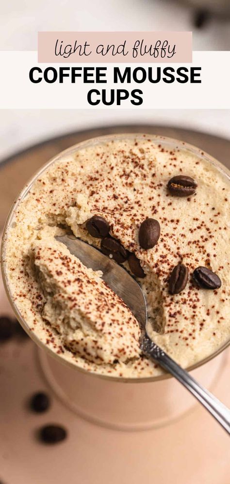 Easy Coffee Mousse Coffee Custard Recipe, Coconut Mousse Recipe, Souflee Recipes Dessert, Coffee Flavored Desserts, Mousse Dessert Cups, Coffee Mousse Recipe, Coffee Parfait, Coffee Custard, Coffee Mousse