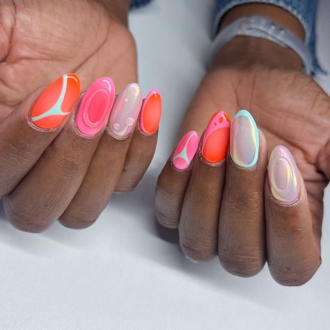 Gabi De la Cruz (@nailnymphs) • Instagram photos and videos Chrome Nail Combinations, Chrome Nails Matte, Nail Art Natural Nails, Nail Inspo Chrome, Nail Art Natural, Chrome Summer Nails, Groovy Nails, Nail Korea, Peeling Nails