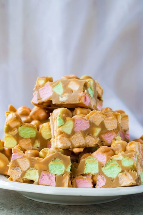 Peanut Butter Confetti Squares, Butterscotch Marshmallow, Confetti Squares, Peanut Butter Marshmallow Squares, Kraft Peanut Butter, Marshmallow Squares, Peanut Butter Squares, Marshmallow Recipe, Xmas Baking