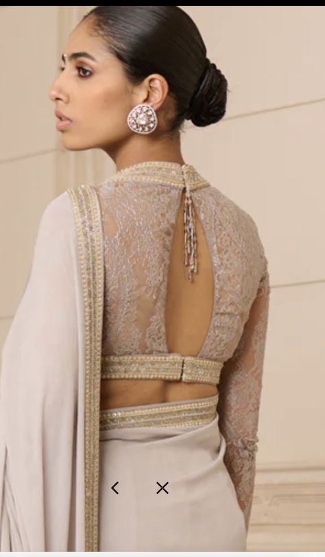 Winter Blouse Designs, Blause Desine Latest Full Sleeves, Back Of Blouse Designs, Highneck Blouse Indian Dresses, Heavy Saree Blouse Design, Classy Blouse Designs For Saree, Full Neck Blouse, Cut Sleeves Blouse, Blouse Back Designs Latest