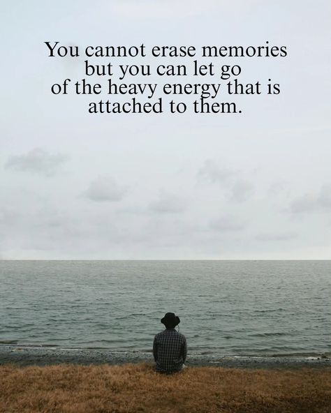 Release the weight of the past and make space for new beginnings! 🌟 Let go of heavy energy to embrace a lighter, brighter future. #LetGo #PositiveVibesOnly #NewBeginnings #EmbraceChange #ReleaseThePast #HealingJourney #SelfGrowth #Mindfulness #PositiveEnergy #InnerPeace #DailyInspiration #LiveFully #BePresent Grudges Quotes Letting Go, How To Let Go, Grudge Quotes, Letting Go Of Past, Learn To Let Go, Let Go Of Everything, Learning To Let Go, Dont Look Back, Embrace Change