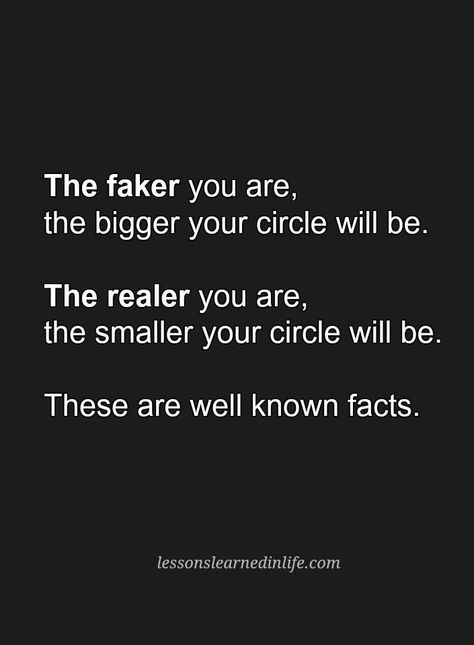 Fake people have big circles Real people have small circles Small Circle Quotes, Enemies Quotes, Circle Small, Awesome Drawings, Creative Quotes, Circle Quotes, Small Quotes, Psychological Facts, Worth Quotes