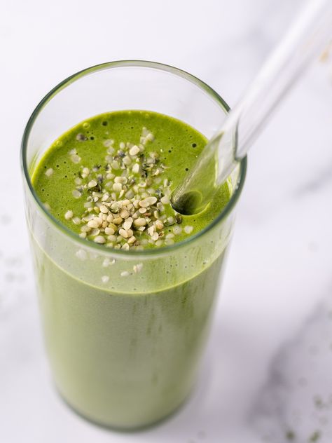 Smoothie Recipe With Protein Powder, Matcha Protein Shake, Matcha Green Tea Smoothie Recipe, Best Breakfast Smoothies, Matcha Green Tea Smoothie, Plant Based Smoothies, Greek Yogurt Smoothie, Green Breakfast Smoothie, Green Tea Smoothie