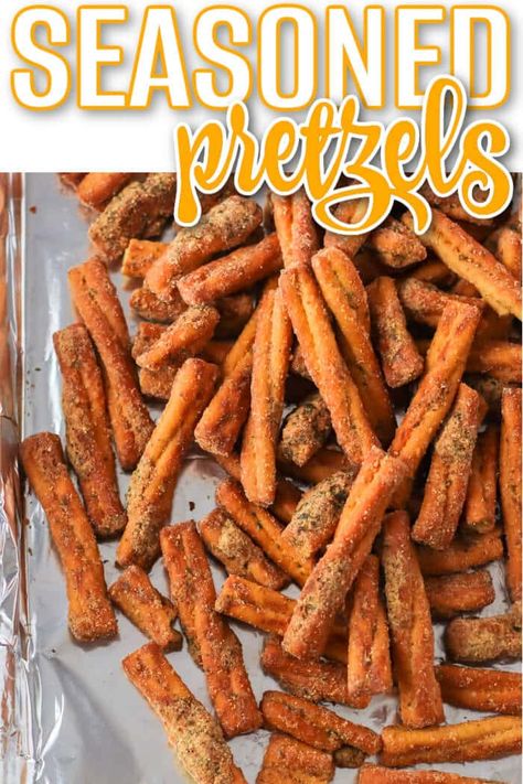 Dot's Homestyle Pretzels Copycat Recipe, Baked Pretzels Seasoned, Lemon Pepper Pretzels, Pretzels Recipe Seasoned, Dots Pretzels Recipe, Garlic Pretzel Recipe, Diy Pretzels, Dots Pretzel Recipe, Garlic Pretzels