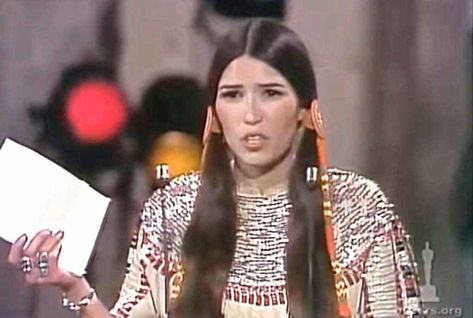 Notes On The Season: Upsets Looming For The Race? Parasite On The Rise; The Return Of Oscar Legend Sacheen Littlefeather #Popculture Sacheen Littlefeather, Oscar Speech, Don Vito Corleone, Don Corleone, Best Actor Oscar, Coretta Scott King, Dances With Wolves, Native Pride, Indigenous Americans