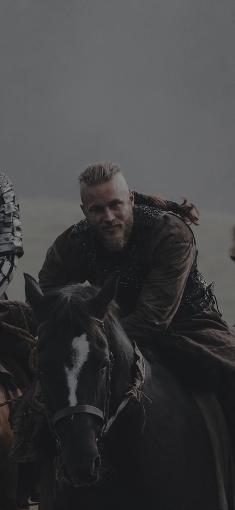 Ragnar Lothbrok Black And White, The Vikings Wallpaper, Ranger Lothbrok, Vikings Wallpaper Ragnar, Vikings Ragnar Wallpaper, King Ragnar Lothbrok Wallpapers, Viking Wallpaper 4k, Ragnar Lothbrok Aesthetic, Ragnar Lothbrok Wallpapers 4k