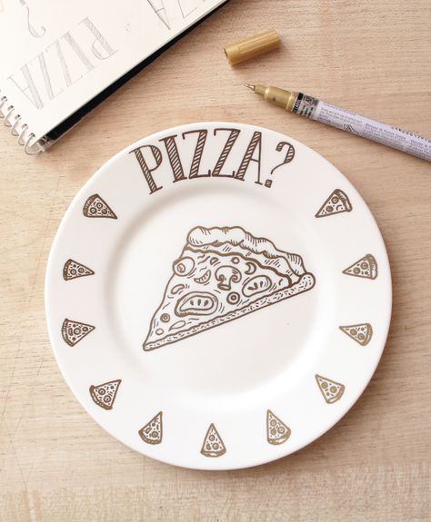 Pizza Plate Design, Pizza Plates Ceramic, Pizza Bowl, Pizza Plate, Italian Dinner Party, Glass Painting Designs, Keramik Design, Pizza Lovers, China Painting