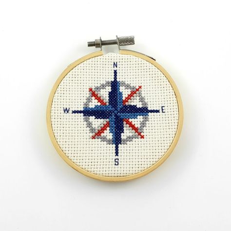 Compass cross stitch Baby Tree, Pattern Clothing, Craft Embroidery, Nautical Home Decor, Swedish Weaving, Nautical Pattern, Cat Cross Stitch Pattern, Baby Cross, Cat Cross Stitch