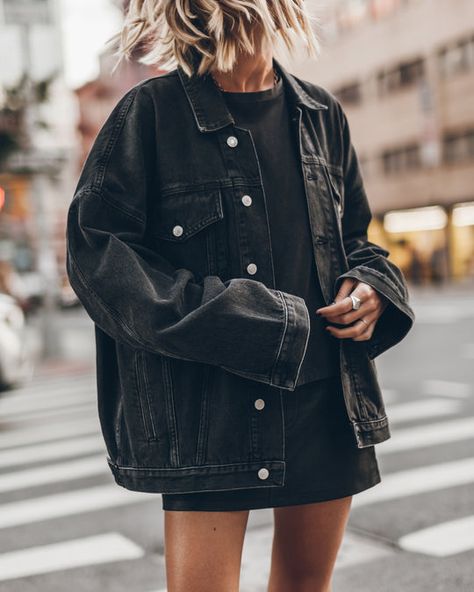 COMING SOON – MIKUTA Black Jean Jacket Outfits, Oversized Jean Jacket Outfit, Jean Jacket Outfits Fall, Black Denim Jacket Outfit, Oversized Black Denim Jacket, Black Denim Jumpsuit, Outfit Oversize, Jacket Outfit Women, Black Jean Jacket