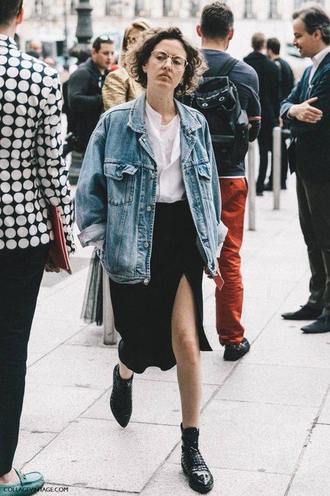 Moda Do Momento, Collage Vintage, Oversized Denim Jacket, Looks Street Style, Outfit Trends, Street Style Paris, Mein Style, Street Style Inspiration, Fashion Week Street Style