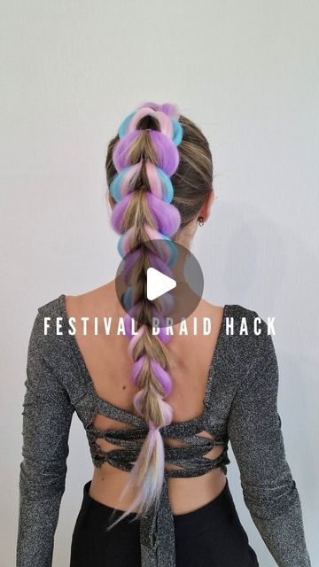 Rave Hairstyles With Fake Hair, Rave Braid Hairstyles, Easy Festival Hair Braids, Long Hair Plaits Ideas, Easy Festival Braids, Fish Plait Hairstyles, Dragon Braid Hairstyles With Extensions, How To Braid With Fake Hair, Braids With Fake Hair Hairstyles