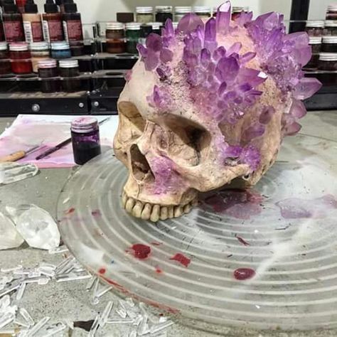 Here is a close look at my personal take on a crystal skull! What do you think!? I am currently working on making a few that are available to order worldwide with free shipping at www.jackofthedust.com.au Arte Grunge, Taxidermy Art, Bone Art, Skull Decor, Animal Skulls, Crystal Skull, Grand Art, Skull And Bones, Skull Design