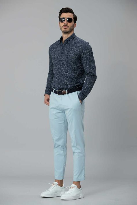 Mens Pose, Blue Shirt Outfit Men, Blue Pants Outfit, Outfit Cowok, Relaxed Fashion, Light Blue Pants, Smart Casual Menswear, Dark Blue Shirt, Mens Business Casual Outfits