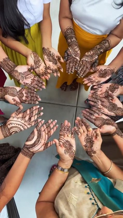 Mehandi Poses For Bride Video, Mehandi Shoot Bride Video, Mehandi Video Shoot, Mehndi Poses For Bride Video, Mehendi Video Shoot, Mehndi Shoot Wedding Photography, Mehndi Video Shoot, Haldi Video Shoot, Mehndi Designs Videos