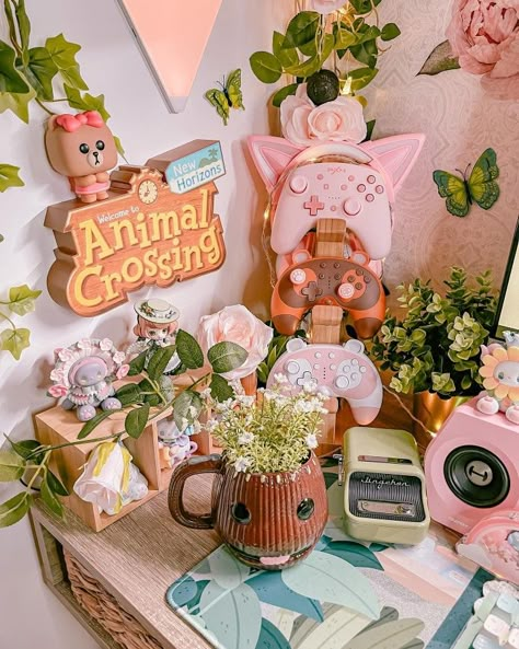 Floral Gaming Setup, Pink Streaming Setup, Kawaii Cottagecore Bedroom, Moodboard Unfiltered, Kawaii Desk Decor, Kawaii Office, Kawaii Academia, Room Moodboard, Cozy Gamer