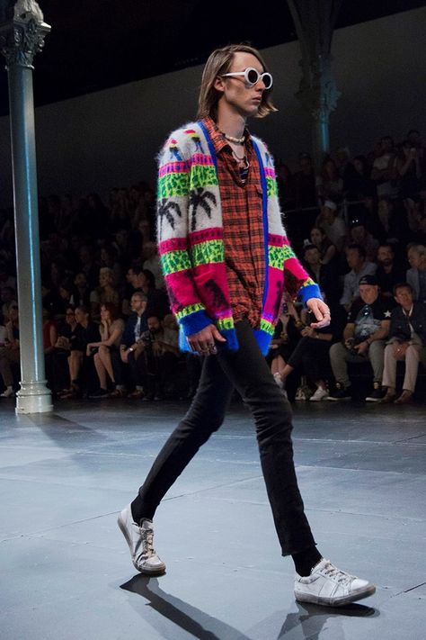 Saint Laurent SS16 Menswear Paris Slp Aesthetic, Fashion Guys, Mens Summer Fashion Beach, Mens Fashion Wedding, Mens Fashion Simple, Fashion Boy, Formal Mens Fashion, Mens Fashion Smart, Mens Fashion Photography