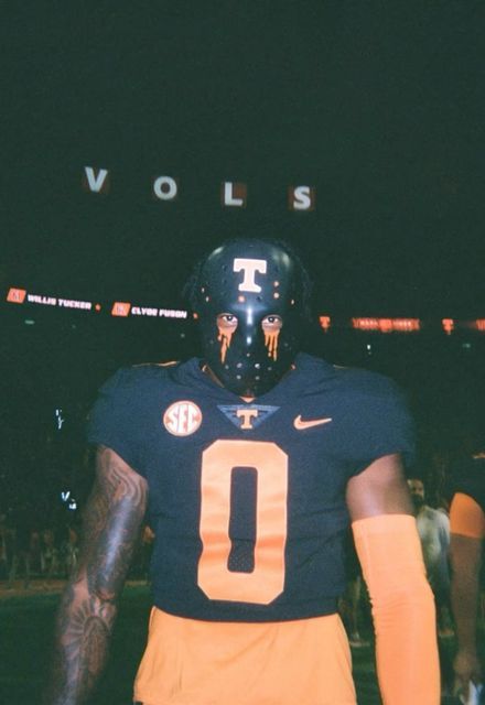 Tennessee Football on Instagram: "Friday the 13th mood 👻 #GBO 🍊" Fsu Football Wallpaper, Tennessee Volunteers Football Wallpaper, Tennessee Wallpaper, God Physique, College Football Aesthetic, Football Aesthetics, Tennessee Vols Football, Black Football Jersey, Football Halloween