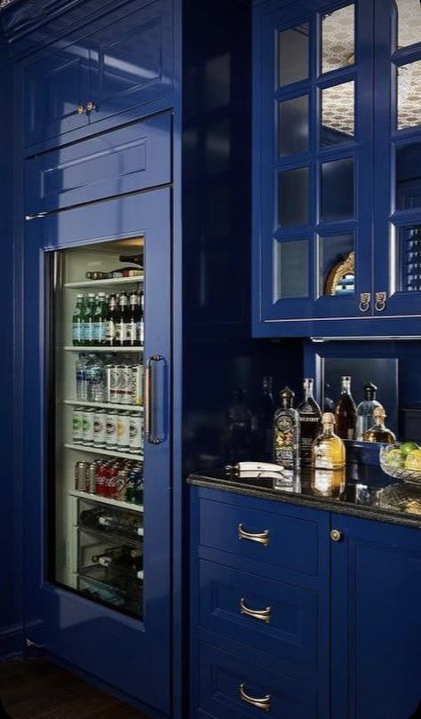 Wet Bar Cabinets, Bar Cabinet Design, Black Fridges, Bar Cabinets, Black Granite Countertops, Casas Coloniales, Blue Cabinets, Wet Bars, Trendy Kitchen