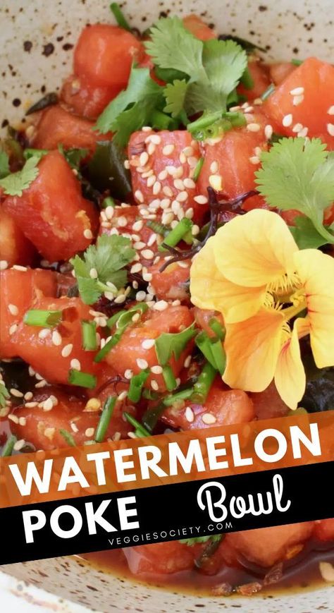 Vegan watermelon poke bowl recipe made without fish but tastes just like the real thing. All this thanks to the flavors from mixed sea vegetables and the texture of marinated watermelon. Watermelon Poke, Marinated Watermelon, Vegan Poke Bowl, Vegan Poke, Poke Salad, Poke Recipe, Poke Bowl Recipe, Sea Vegetables, Eat To Live