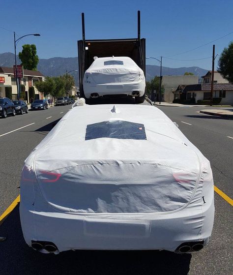 An #enclosed #auto #transport  truck features a fully enclosed ‪#‎trailer‬ that provides a safe environment for your ‪#‎vehicle‬ http://www.elpasocartransport.com/exotic-car-transport/ #luxury #cars #exotic #vehicles #safe #shipping #nationwide #services Gift Cars Luxury, Car Delivery Format, Car Delivery Pictures, Truck Format For Client, Car Format, Car Documents, Shipment Packaging, Cello Photo, Mercedes Dealership