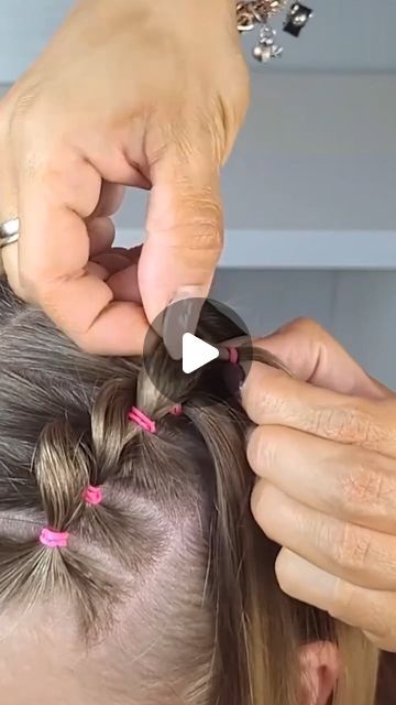 🎀easy hairstyles4little girls🎀 on Instagram: "Single pullthrough braid tutorial!" Girls Shoulder Length Hairstyles Kids, Medieval Hairstyles Short Hair, Easy Gymnastics Hairstyles For Kids, Tumbling Hairstyles For Kids, Hair Styles For Kindergarteners, Simple Picture Day Hairstyles, Cute Girls Hairstyles For School, Girls Long Hairstyles Kids, Toddler Girl Easy Hairstyles