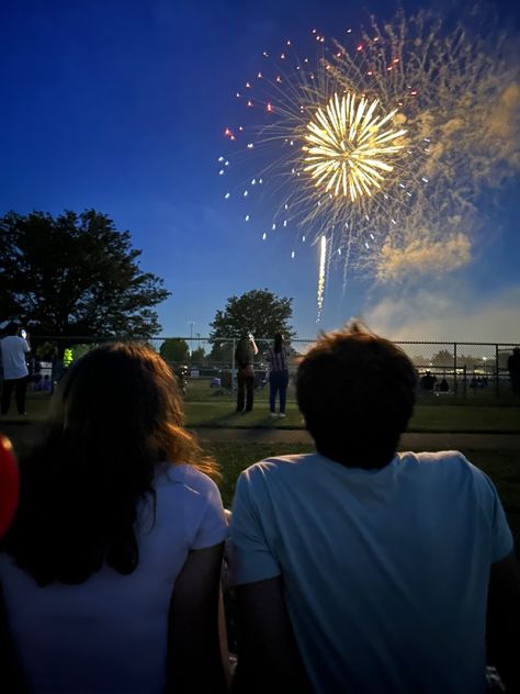 Oxford Study Couple, Watching Fireworks, Ap Drawing, Dream Dates, Coffee Cup Art, This Kind Of Love, Christmas Dreaming, My Kind Of Love, People Watching