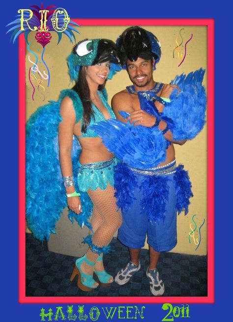 DIY Halloween costumes Blue and Jewel carnalval from the movie RIO Blue And Jewel Rio Costume, Jewel From Rio Costume, Rio Costume Couple, Rio Costume Women, Rio Bird Costume, Rio Halloween Costume, Blue Carnival Costume, Rio Costume, Halloween Costumes Blue