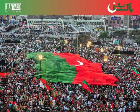 #NayaPakistan #Pakistan #Lahore #PTIJalsa Imran Khan Jalsa Pics, Pti Logo, Pti Flag, Pti Jalsa, Imran Khan Video, Imran Khan Pic, Imran Khan Photos, Faces Photography, Birthday Post