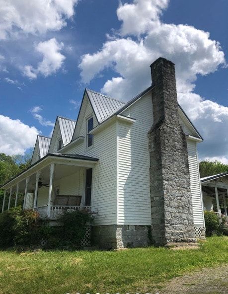 For Sale By Owner Old House and Barn To Be Relocated From Buffalo Valley TN ~ Already Reduced! ~ Off Market - Old Houses Under $50K Antique Light Fixtures, This Old House, For Sale By Owner, Ac Units, Antique Lighting, Old Barn, Window Vinyl, Home House, Architectural Salvage