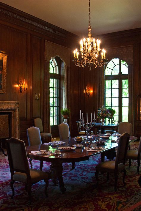 Dining. Old Mansion Dining Room, 1800s Style Home, Historical Victorian Homes, 1700s House Interior, Mansions Dining Room, Filoli Mansion, Manor Dining Room, Mansion Dining Room, Fancy Dining Room