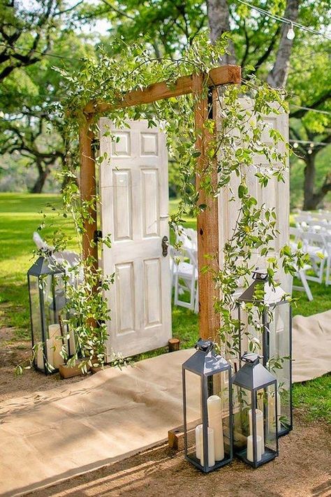 Romantic Rustic Wedding, Rustic Wedding Decorations, Wedding Ceremony Arch, Rustic Outdoor Wedding, Wedding Lanterns, Wedding Entrance, Outdoor Wedding Decorations, Rustic Outdoor, Old Doors