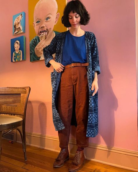 Eccentric Art Teacher Outfits, Plus Size Art Teacher Outfits, Audrey E Leary, Octogenarian Art Teacher Style, Auckland Aesthetic, Art Teacher Outfit, Art Teacher Outfits, Color Combos Outfit, Artist Outfit