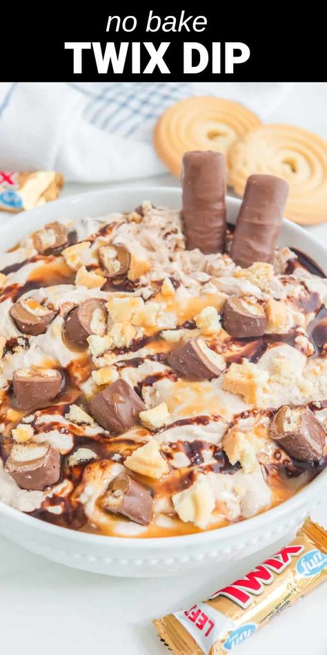 Twix dip in white bowl Twix Dip Recipe, No Bake Dip Recipes, Easy Christmas Dessert Dips, Sweet Dip Recipes For Parties, Brownie Dip Recipe, Carmel Dip Recipes, Twix Desserts, Twix Dessert Recipes, Thanksgiving Dessert Dips